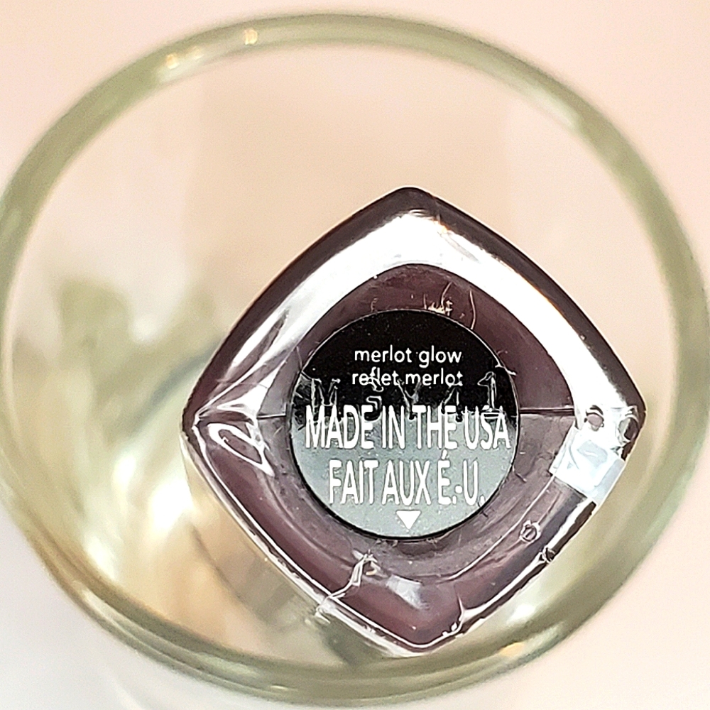 Avon Ultra Glazewear Lip Gloss - Merlot Glow